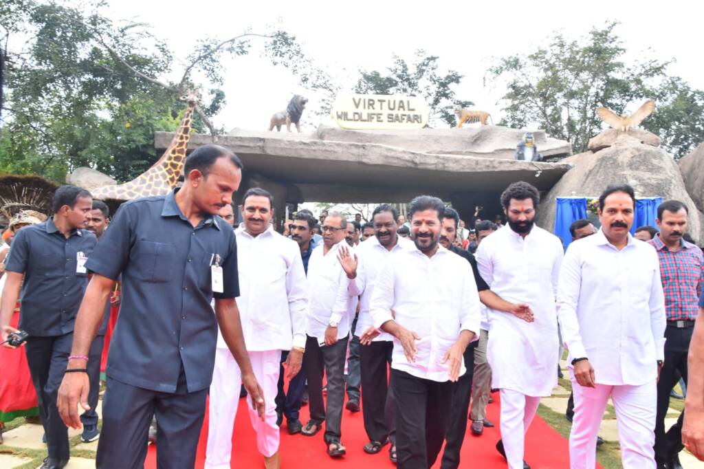 Visitors experiencing India’s first Virtual Wildlife Safari using VR headsets, launched by Cymax at Botanical Garden Hyderabad, in collaboration with Telangana Forest Department.